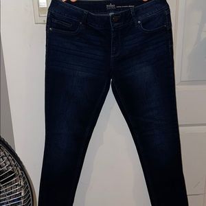 New York & CO SOHO curve creator skinny jeans